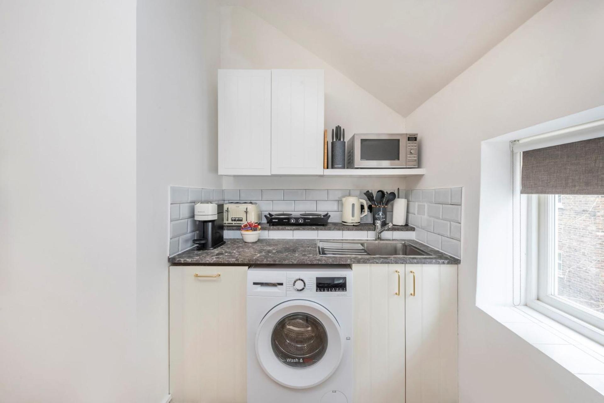 Appartamento The Cutesy - Fitzrovia - By Frankie Says Londra Esterno foto
